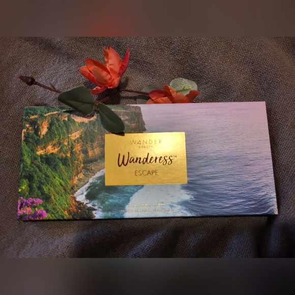 NEW - Wander beauty Waderess escape eyeshadow palette - Picture 2 of 3